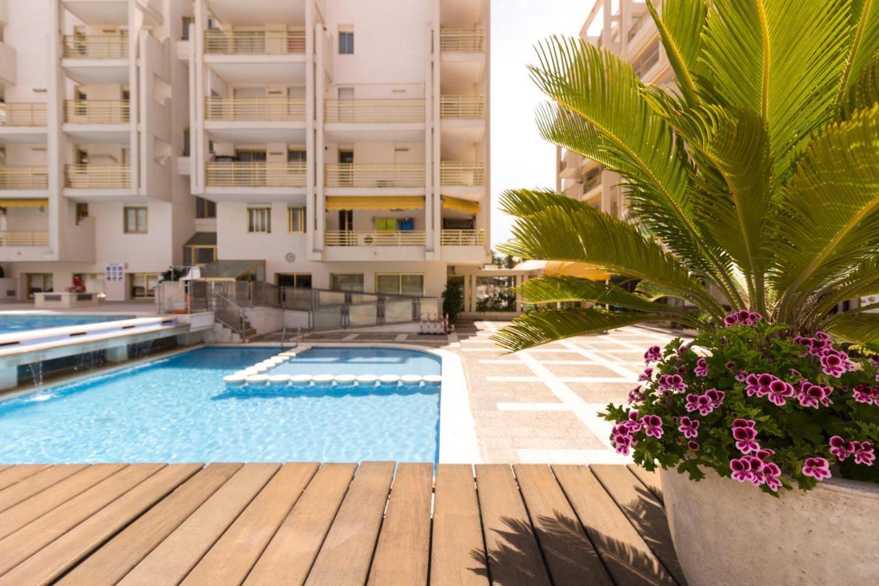 Апартаменты Novelty Con Vistas Al Mar Салоу Экстерьер фото